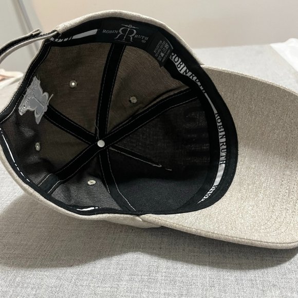 Robin Ruth Chicago Original cap - Picture 4 of 4